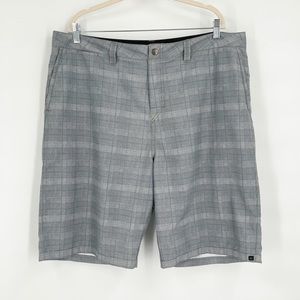 Quicksilver Amphibians Plaid Print Shorts Gray and Blue Men’s Size 40